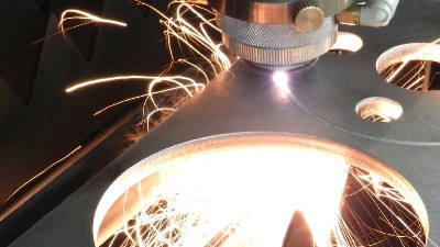 執(zhí)信環(huán)保激光切割煙霧過濾器，幫助激光切割企業(yè)凈化車間污染！