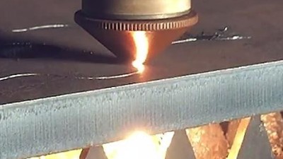 大型激光切割企業(yè)合作測(cè)試執(zhí)信環(huán)保激光切割煙霧過濾器！