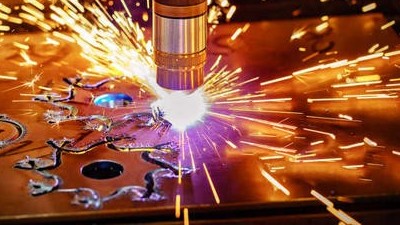 執(zhí)信環(huán)保激光切割煙霧過濾器廠家，帶您了解激光切割技術(shù)的前世今生！