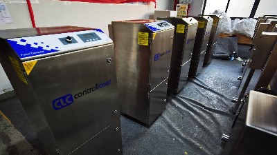 打磨拋光集塵器價格和粉塵凈化器價錢,價格差多少,執(zhí)信環(huán)保來解答！