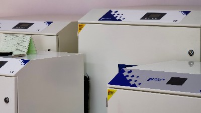 執(zhí)信環(huán)保激光車間煙塵凈化,PCB激光雕刻煙霧凈化器。